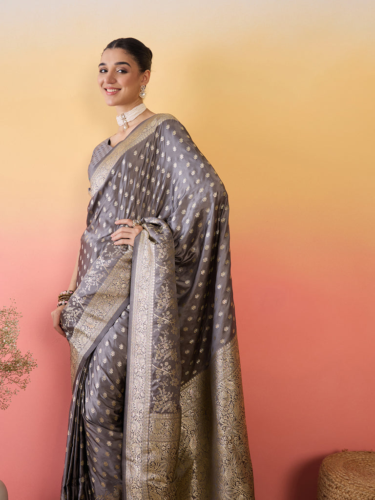 Gray Vaati Saree