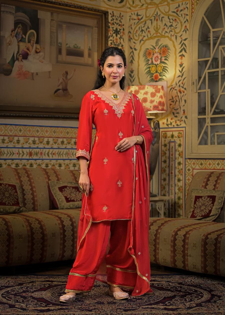 Roop Suit Set (Set of 3) – amraanastore